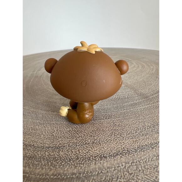 Littlest Pet Shop LPS Monkey Chimpanzee #835 Snowflake Eyes 2006 - Picture 3 of 4